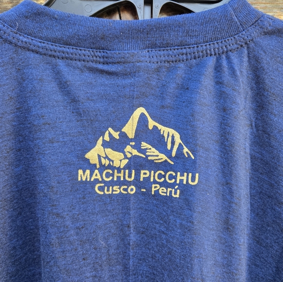 NWOT Machu Picchu Peru Souvenir Tshirt - Picture 7 of 9